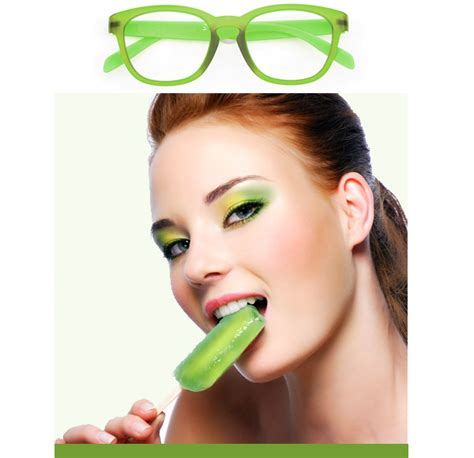 10 goof proof make up tips for women who wear glasses → community