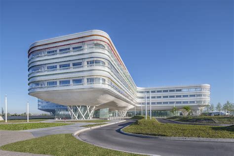 hospital az zeno bai architects modular lighting instruments grohe archello
