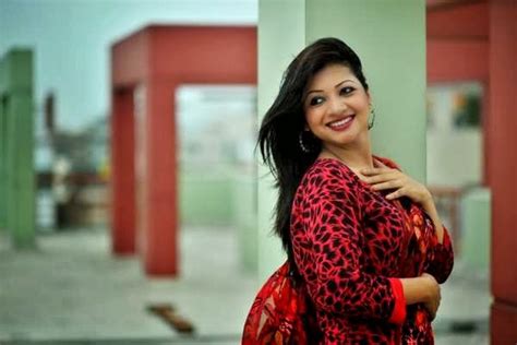 crazy gallery bd singer actress model akhi alamgir photo gallery