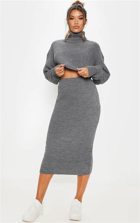 grey ribbed knitted midi skirt knitwear prettylittlething usa