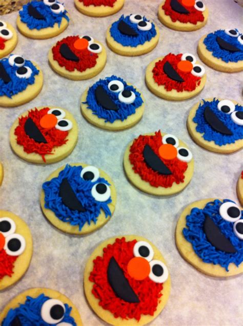elmo  cookie monster cookies cakecentralcom