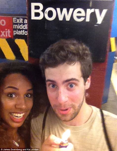 Couple Takes Selfies In Every Manhattan Subway Station Daily Mail Online