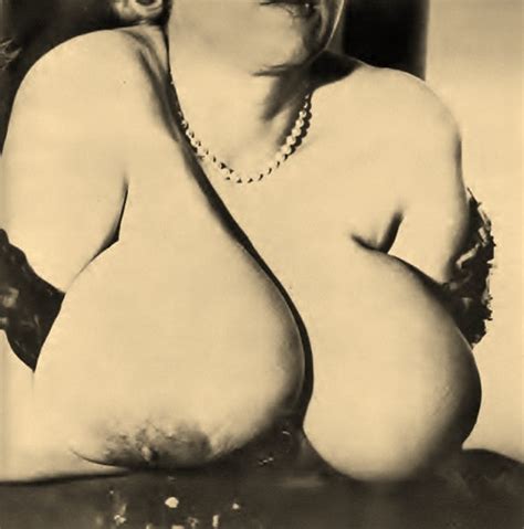 1957289939  In Gallery Gerta Vintage Huge Breast