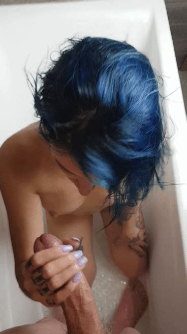 keokistar chaturbate handjob bath bluehair emo