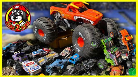 monster jam rc monster truck toys unboxing mega el toro loco  mega