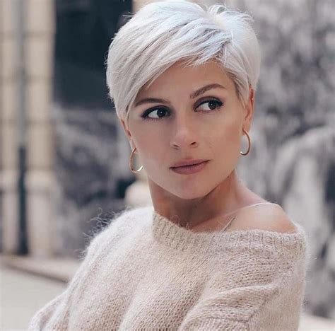 21 best short pixie cuts and hairstyles for women hairstyles weekly