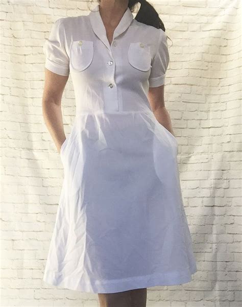 Vintage 40s White Nurse Uniform Dress M Puff Sleeve Hip Pockets Knee
