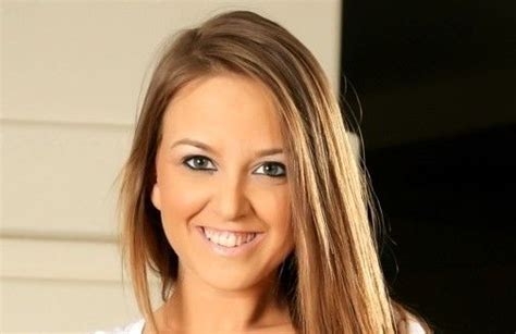 Pressley Carter Biography Wiki Age Height Career Photos And More