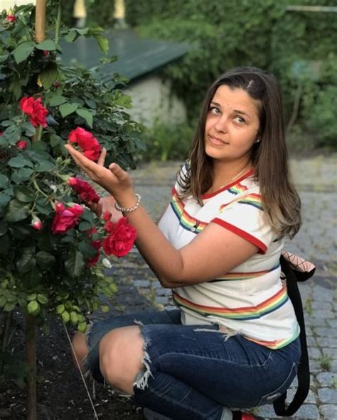 Meet Tatyana Ukrainian Woman Kiev 28 Years Id17300 Profiles