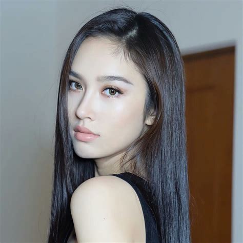 beautiful thai celebrity hot girl hd wallpaper