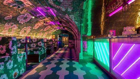 35 Quirky Bars In London For Weird And Wonderful Drinks Covent Garden