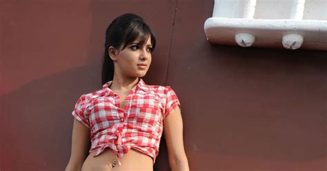 new actress wallpapers samantha ruth prabhu hot pierced navel show