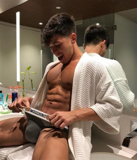 Hot Teen Guy Emilio Contento In Underwear Emre