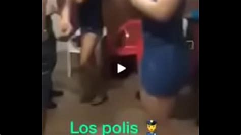 Venezuelans Dancing With Peruvian Police Before Being Culeadas Xxx