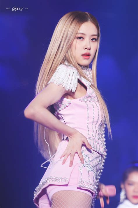 181111 blackpink s in your area concert seoul day 2 rose