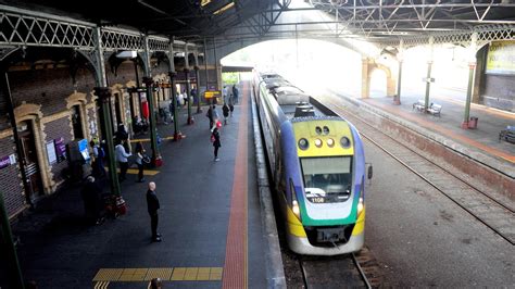 Geelong V Line Major Delays For Commuters After Police Investigation