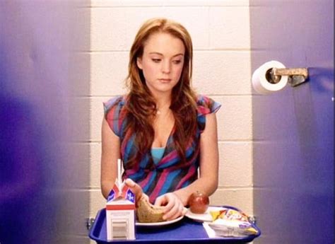 1 in 10 workers confess they eat food in the office bathroom daily