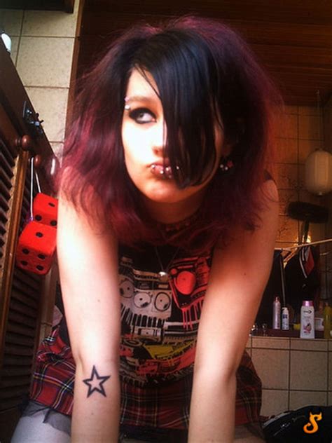 cute emo girls photo collection ~