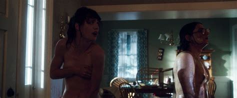 naked mackenzie davis in freaks of nature