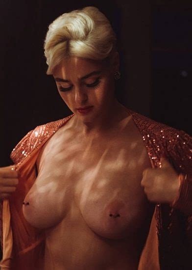 stefania ferrario nude and lesbian pics and leaked porn