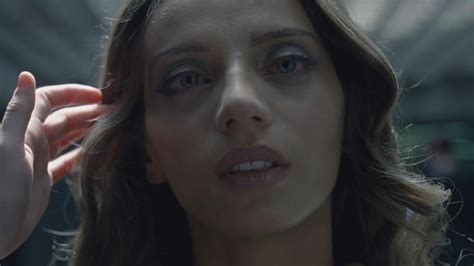 Angela Sarafyan Stars In The New Hbo Hit Series Westworld