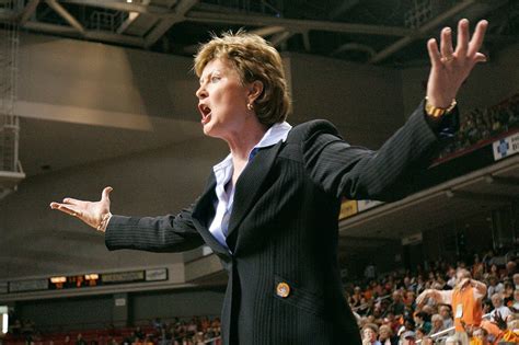 Tennessee Women S Basketball Icon Pat Summitt Dies At 64