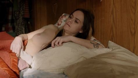 taryn manning nude topless orange is the new black s01e12 2