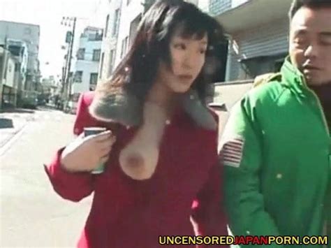 uncensored japanese porn milf sucking cock in public