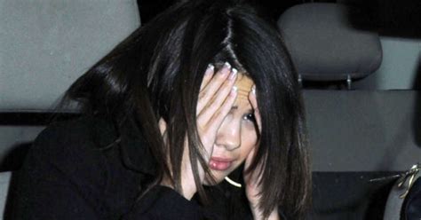 Selena Gomez Didn T Get Punched In The Face The Blemish