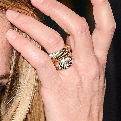 Cameron Diaz Flashes Her Diamond Ring Celebrity