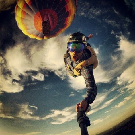 22 Unbelievable Extreme Selfies That Are So Awesome They