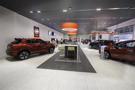 nissans  showroom concept   piloted  oxford car manufacturer news