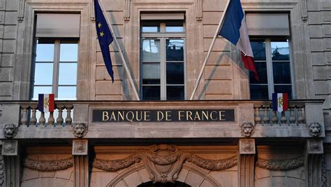 la banque de france soutient  retour des dividendes pour les actionnaires des banques