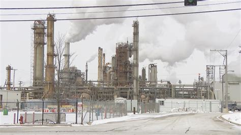 chicago area oil refineries  worst water polluters