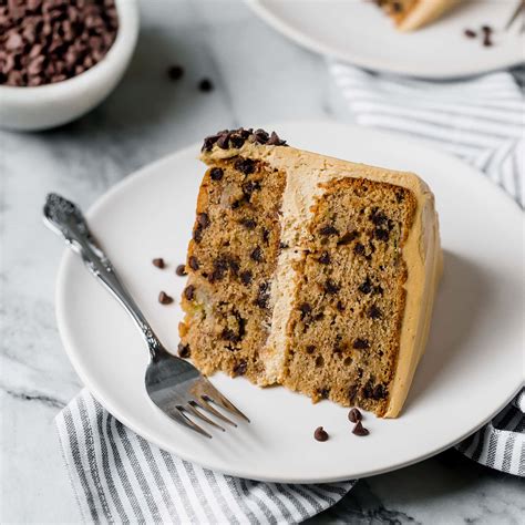 banana chocolate chip cake with peanut butter frosting handle the heat
