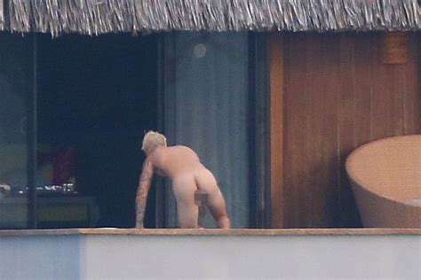 justin bieber fully naked in the revealing photographs