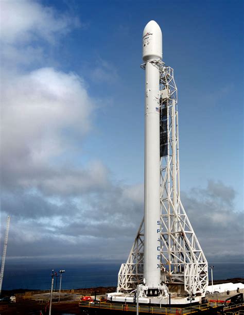 spacex launch  upgraded falcon rocket sets  firsts collectspace
