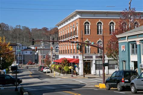 Photos Riverwalk Flats And Rowhouses