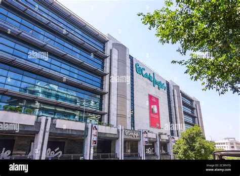 lisbon portugal el corte ingles  res stock photography  images alamy