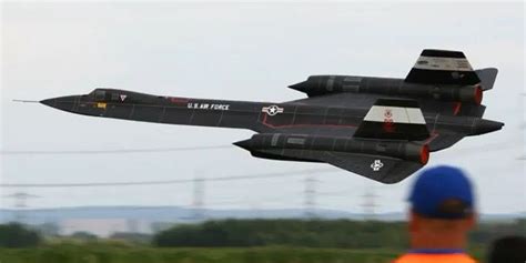 monster scale sr 71 blackbird spyplane model airplane news