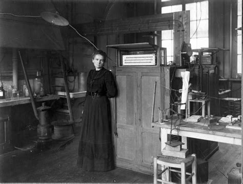 marie curie   woman  receive  nobel prize