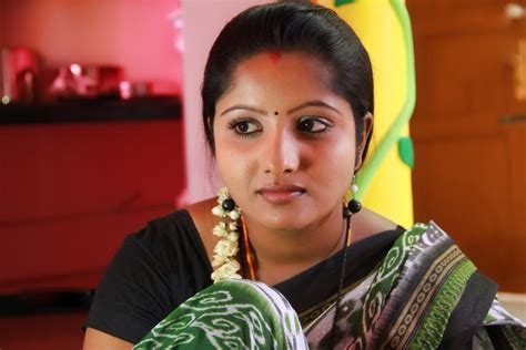 malayalam new actress vimith in hot green saree hq images