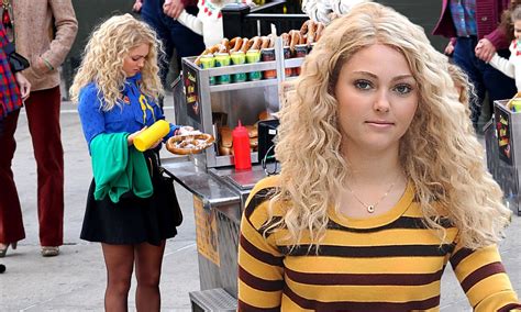 sex and the city prequel annasophia robb covers herself in mustard as