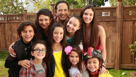 ‘stuck In The Middle To End After 3 Seasons Jenna Ortega – Abc Pilot