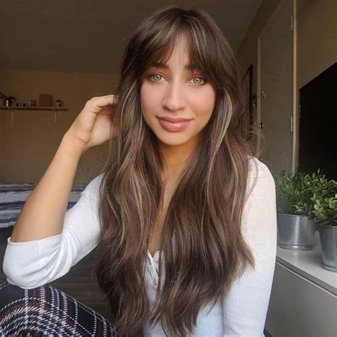 Straight Hair With Long Bangs