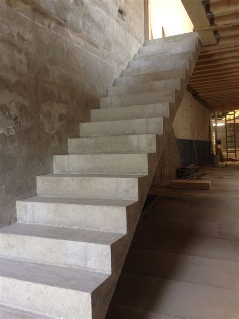 escalier scalin  letat brut arrivee sur plancher bois stairs home home decor