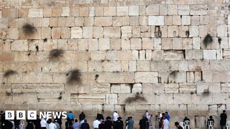 nude model s western wall photo shoot sparks anger bbc news