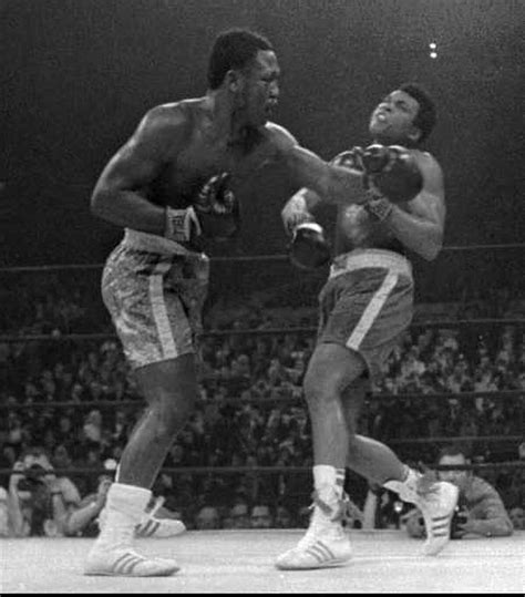 Boxing Great Joe Frazier Dies At 67 Of Cancer