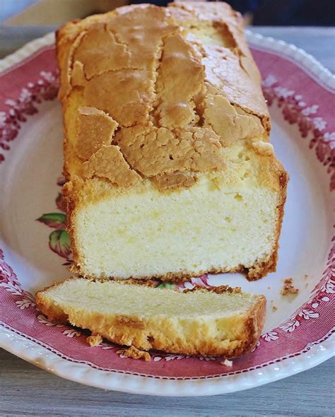 fashioned buttermilk pound cake