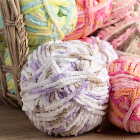 bernat baby blanket soft polyester super bulky  yarn  knitting